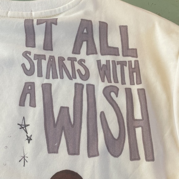 NWOT white Disney crewneck for the ultimate Disney Fan - Picture 11 of 12